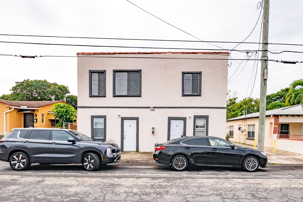 1104 22nd Street - Photo 9