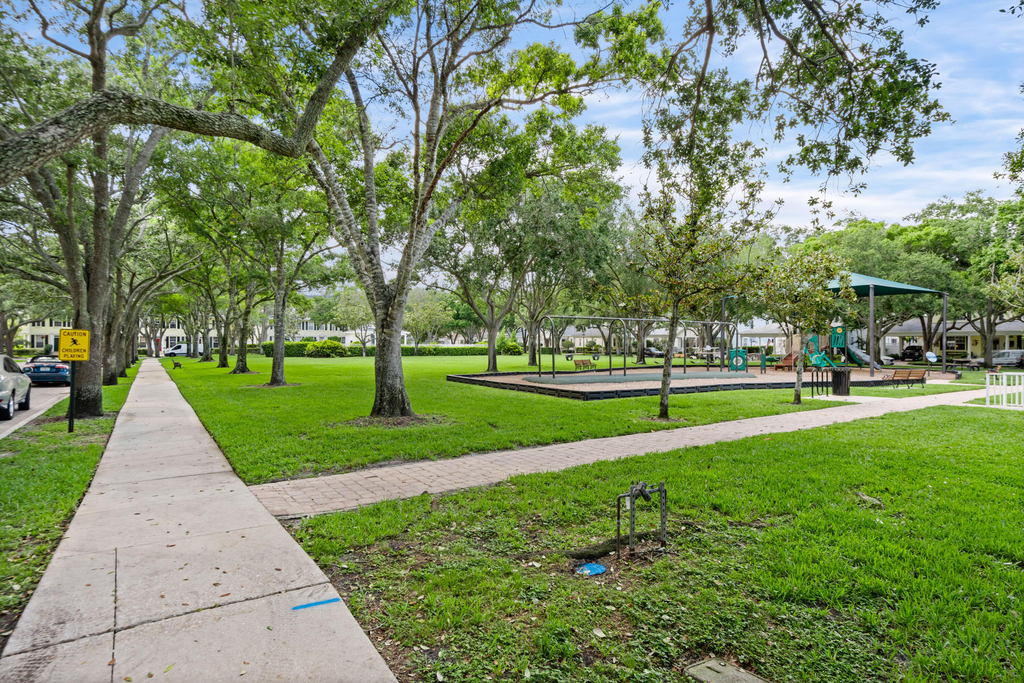 246 Iris Drive - Photo 30