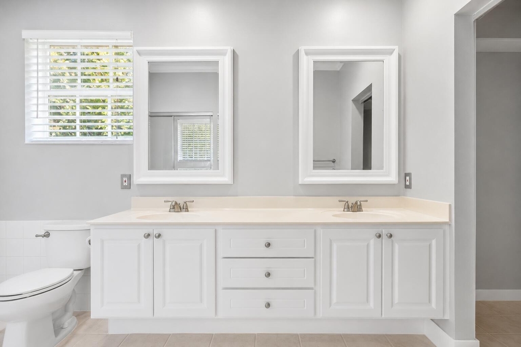 246 Iris Drive - Photo 17