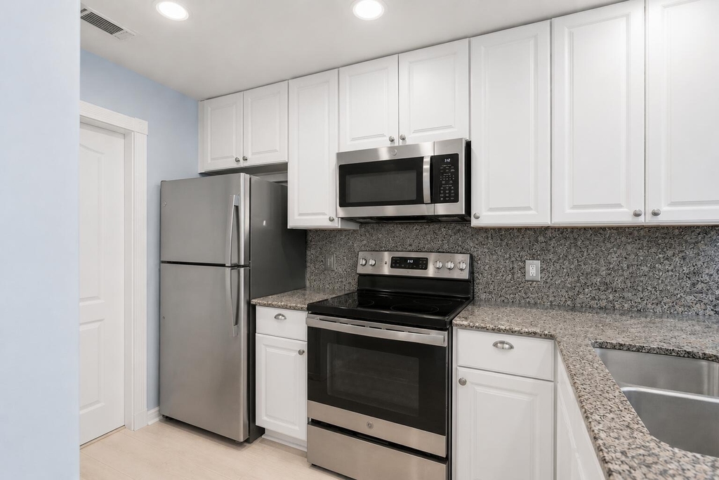 246 Iris Drive - Photo 12