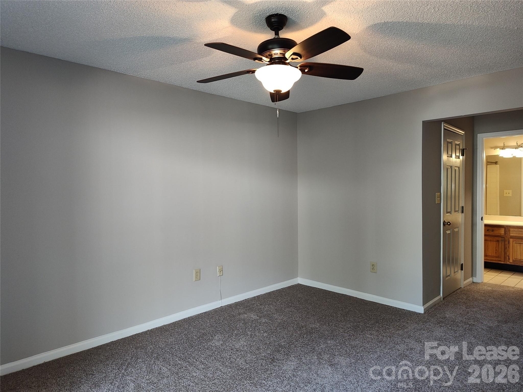 5001 Sharon Road - Photo 16