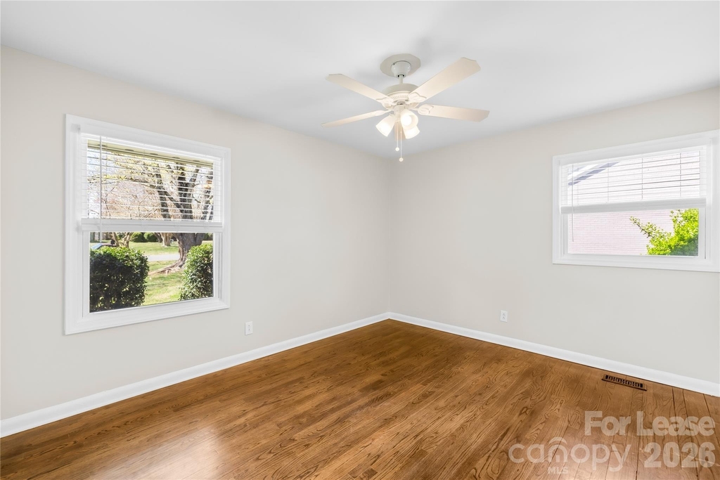 4033 Woodgreen Terrace - Photo 16
