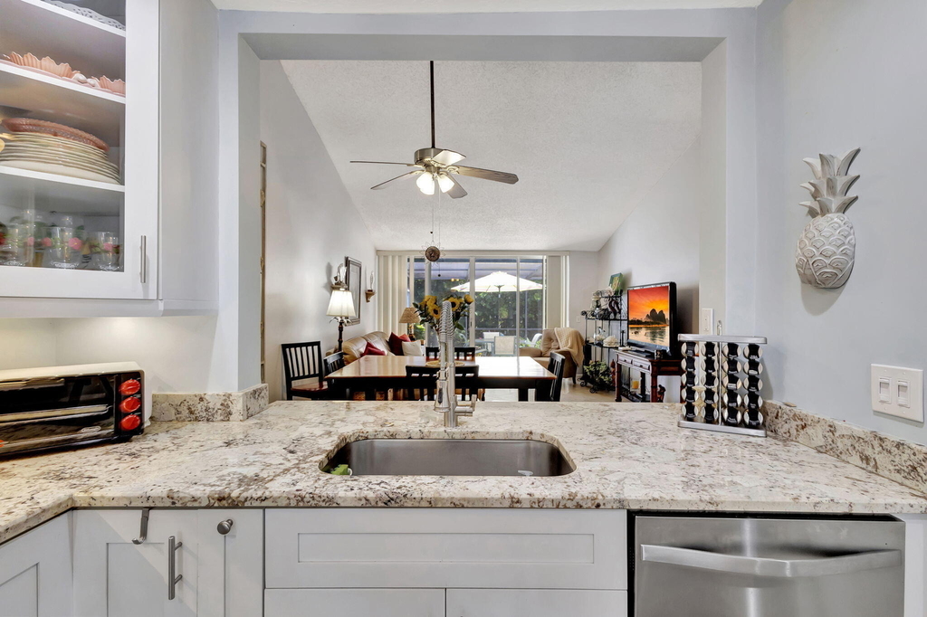 716 Ocean Dunes Circle - Photo 16