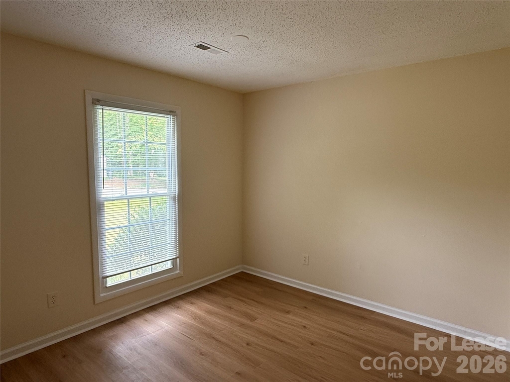6341 Round Hill Road - Photo 8