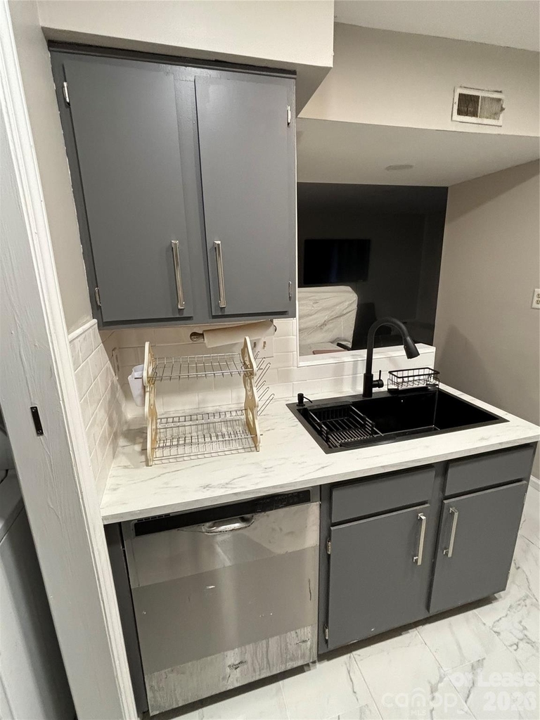 11040 Harrowfield Road - Photo 3