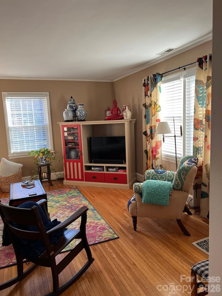 1327 S Kings Drive - Photo 6