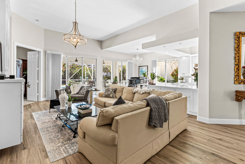 4983 Garden Drive - Photo 3