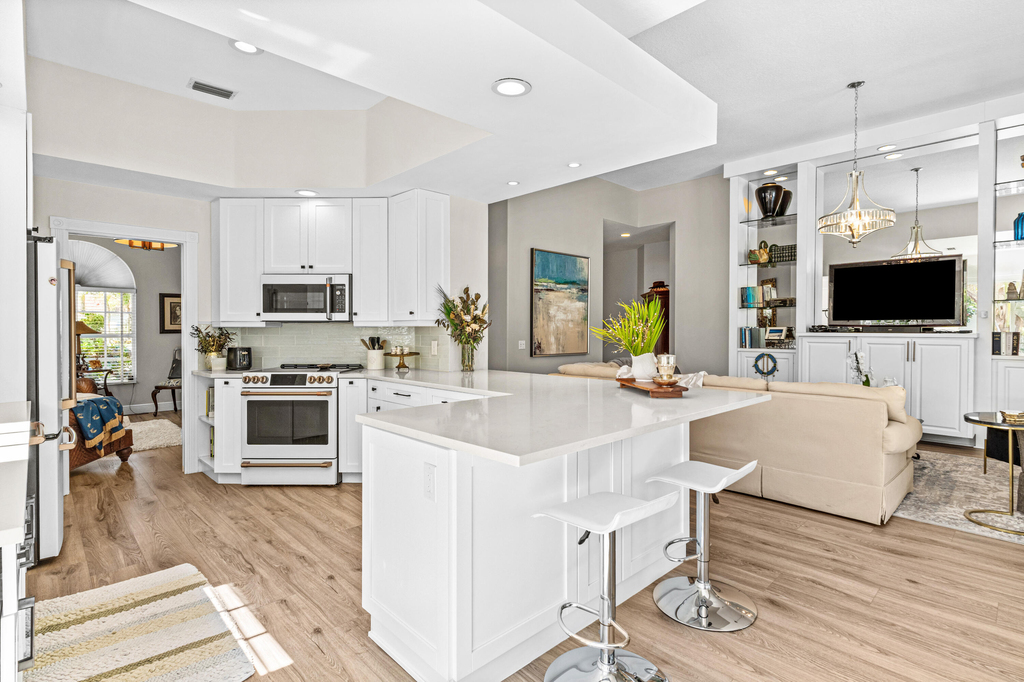 4983 Garden Drive - Photo 10