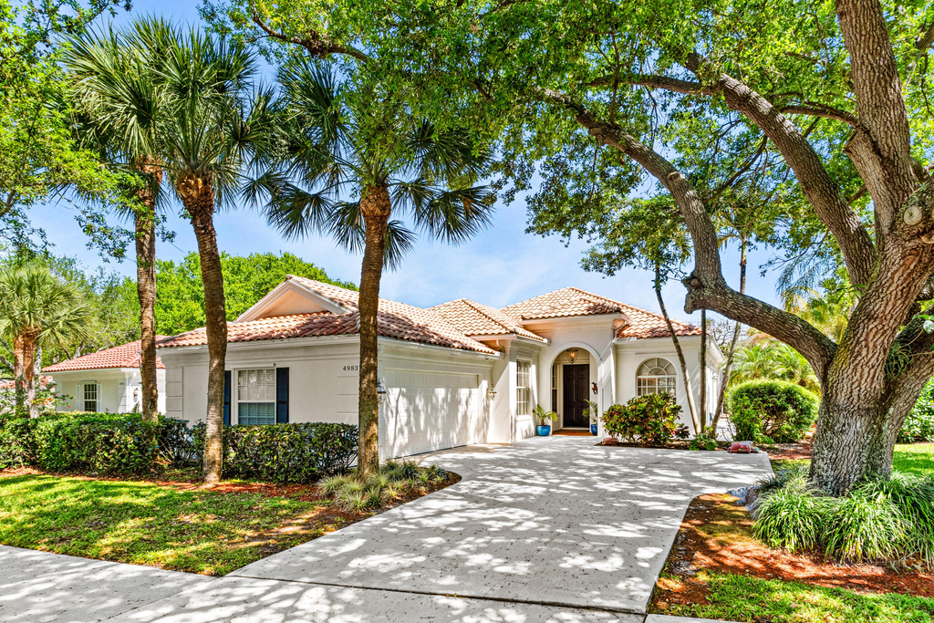 4983 Garden Drive - Photo 0
