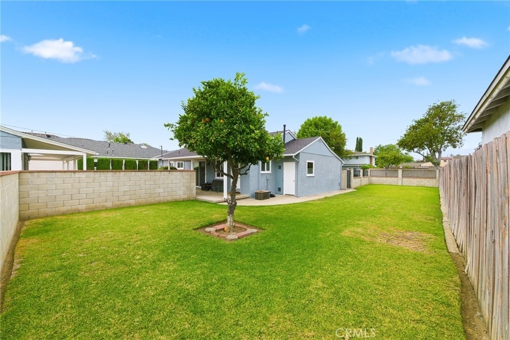 6266 N Muscatel N - Photo 3