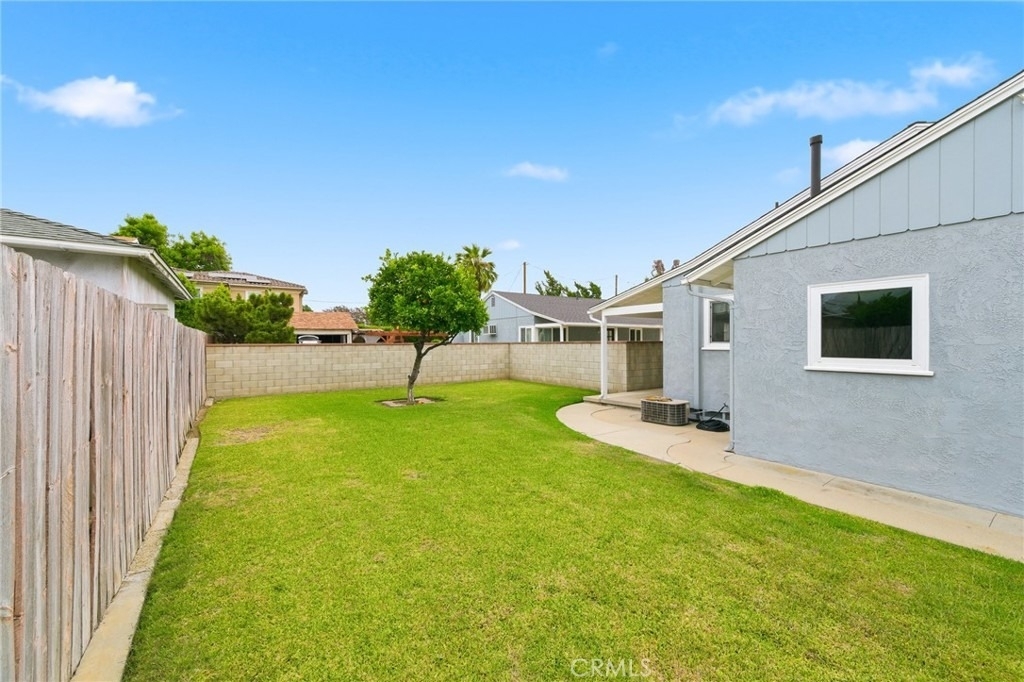 6266 N Muscatel N - Photo 4