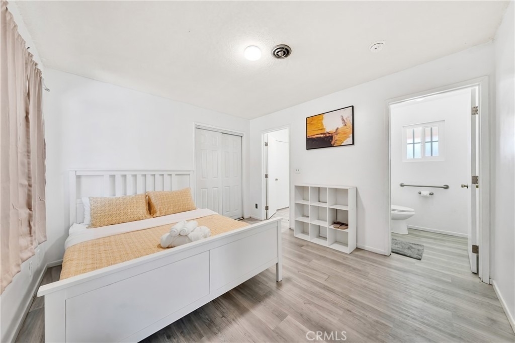 1345 Jellick Avenue - Photo 6