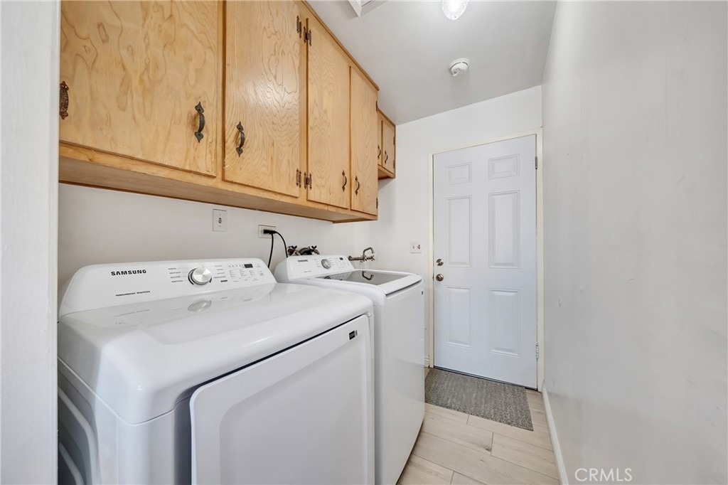 1345 Jellick Avenue - Photo 16