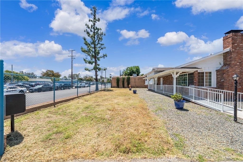 1345 Jellick Avenue - Photo 44