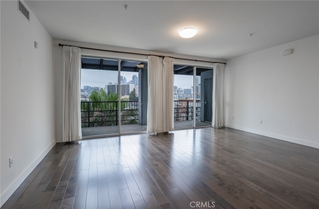 629 Traction Avenue - Photo 20