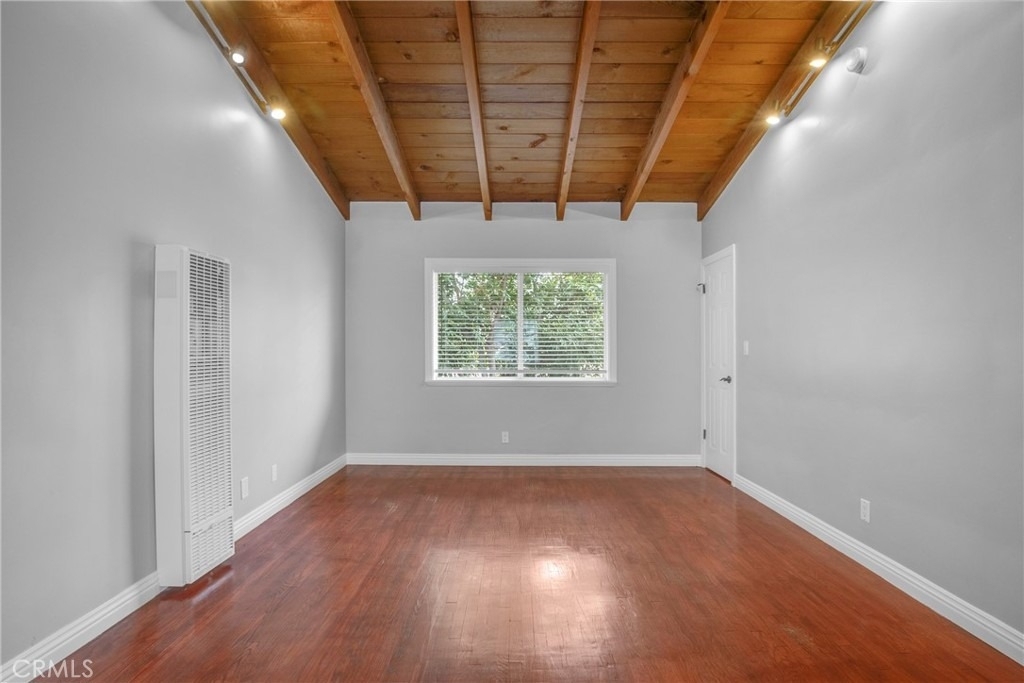 16144 Sunset Boulevard - Photo 6