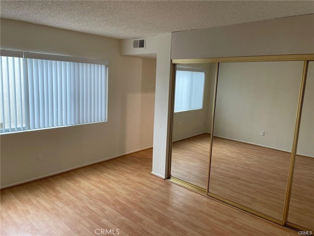 18504 Mayall Street - Photo 9