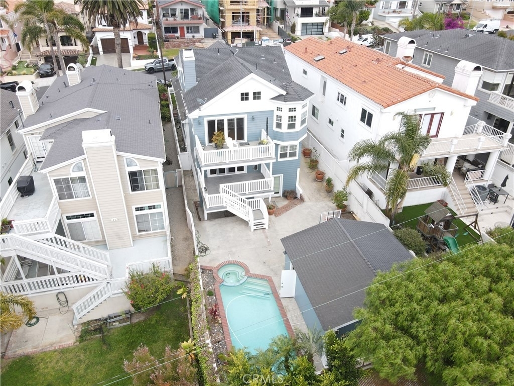409 S Gertruda - Photo 52