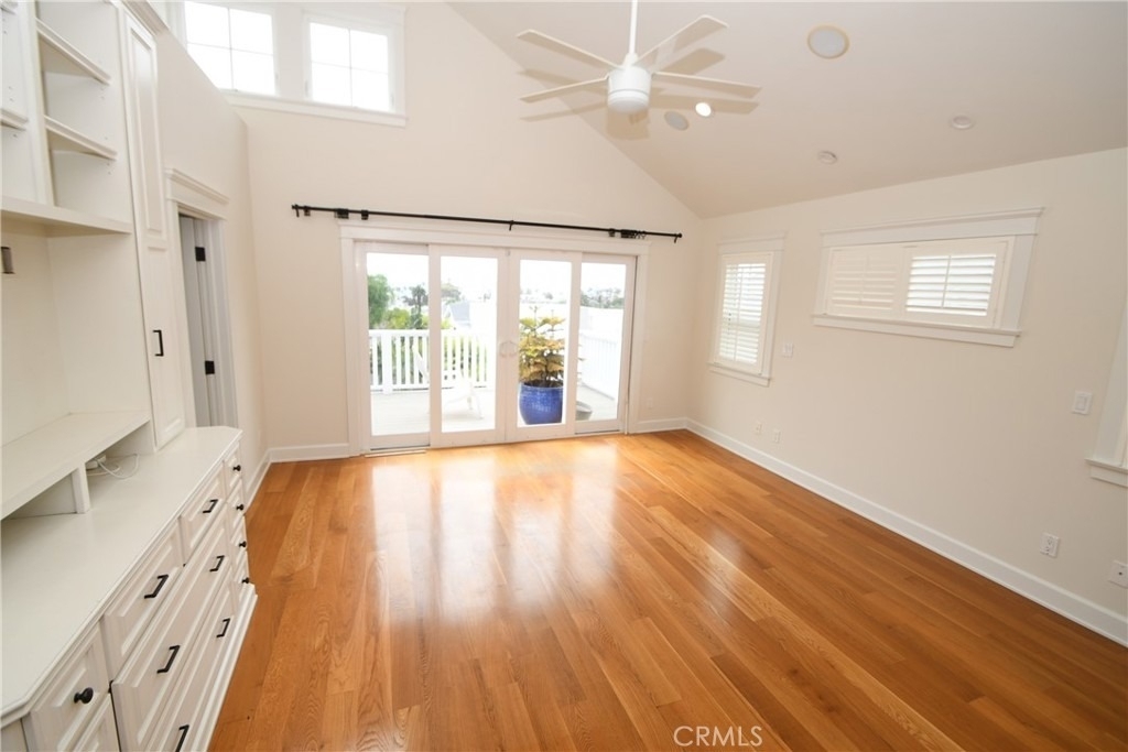 409 S Gertruda - Photo 1