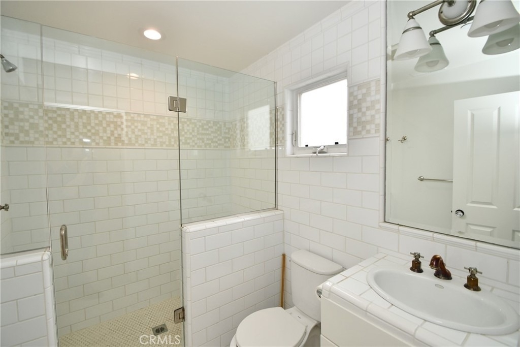 409 S Gertruda - Photo 11