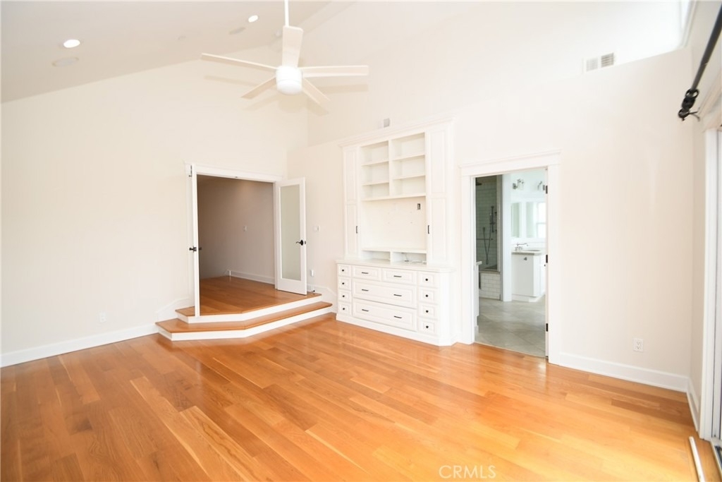 409 S Gertruda - Photo 2