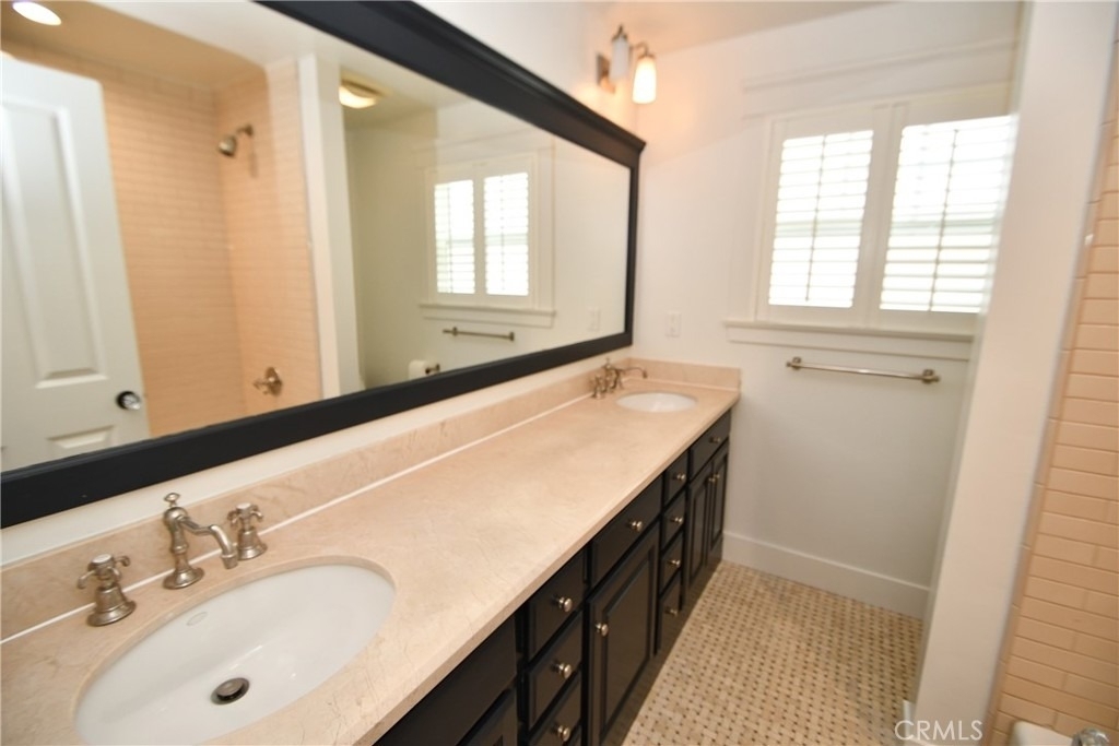 409 S Gertruda - Photo 24