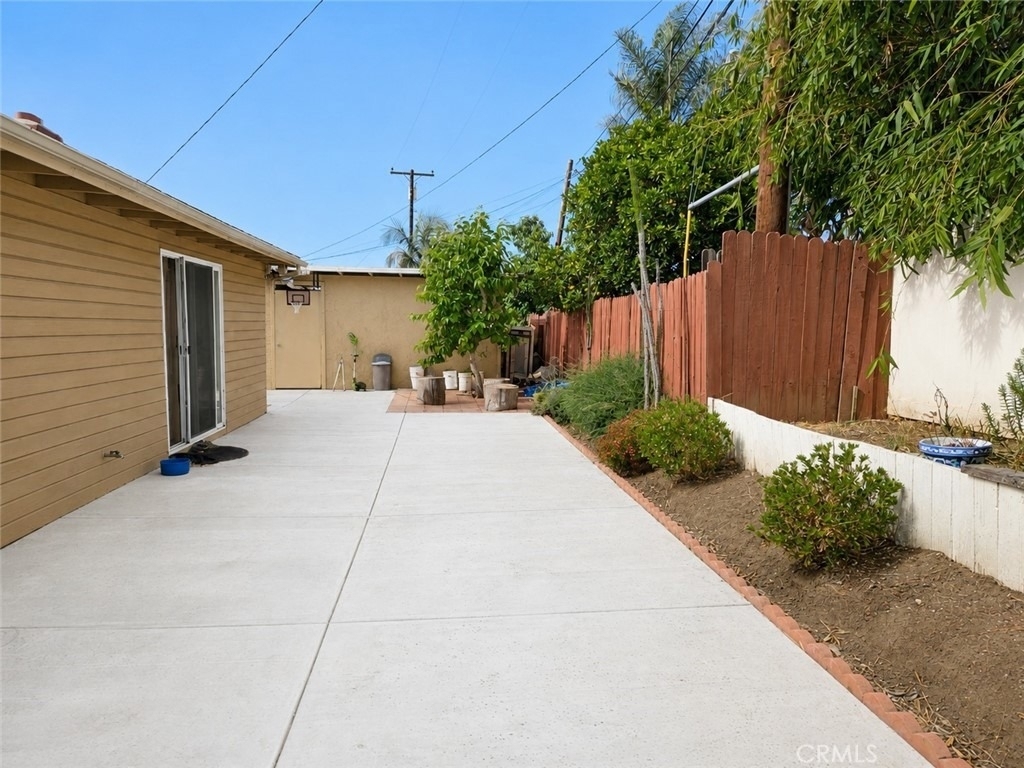 2640 Batson Avenue - Photo 19
