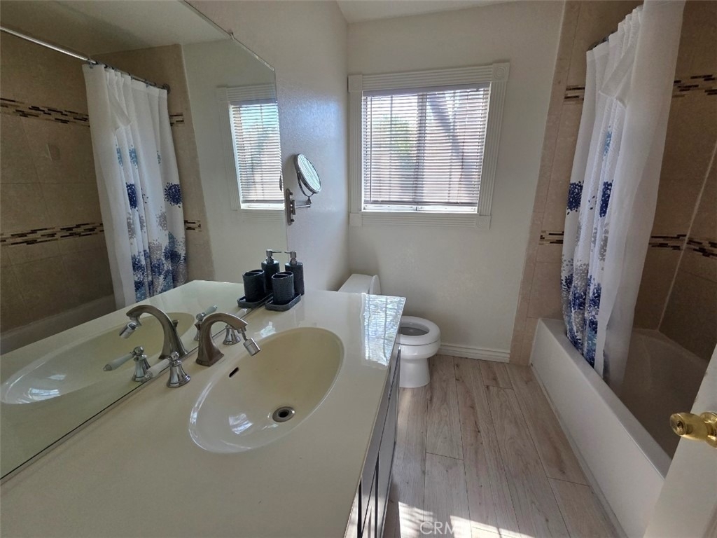 2640 Batson Avenue - Photo 9