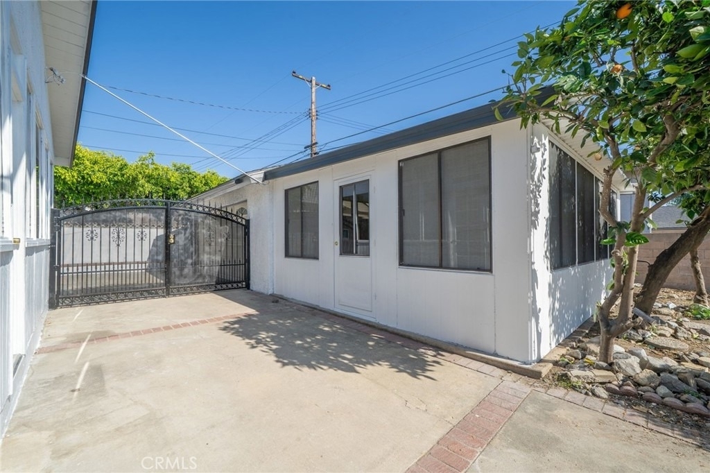 1032 E Buckboard - Photo 22