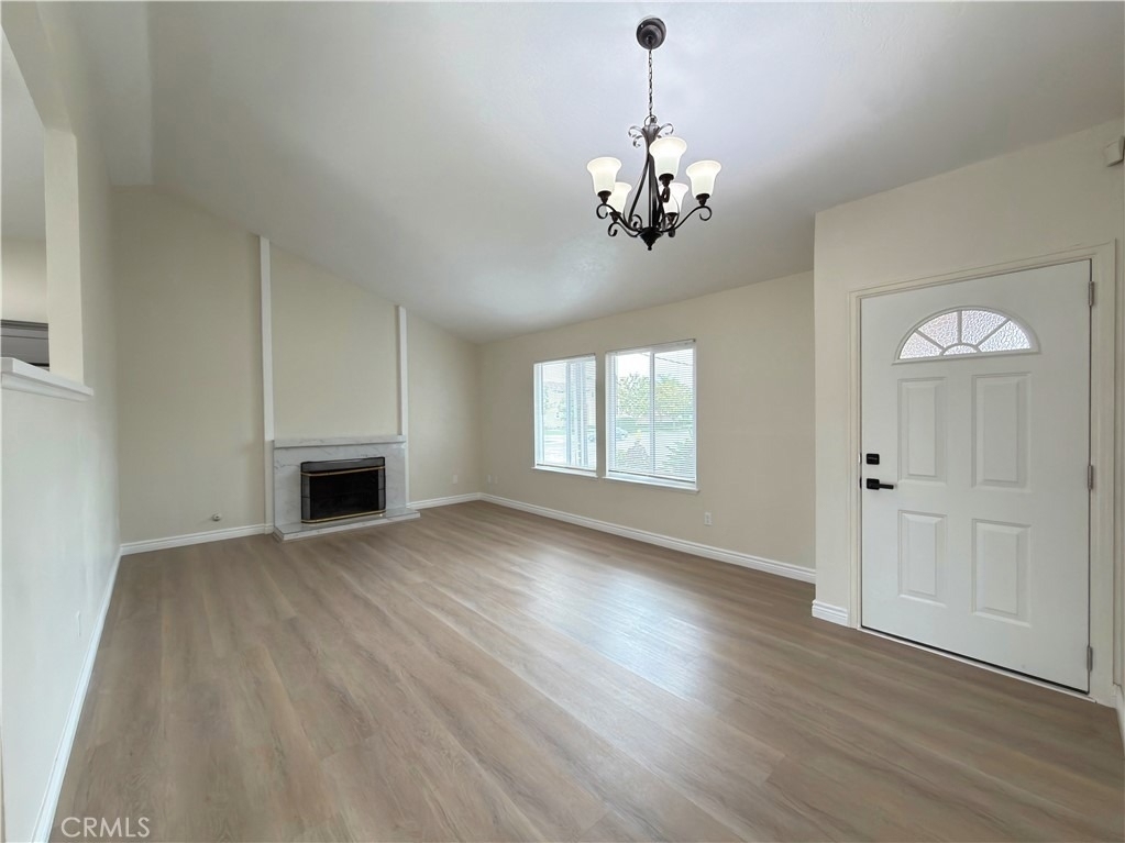 7689 Cornel Ct - Photo 3