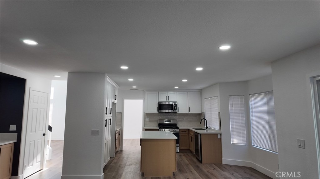 21484 Dickinson - Photo 2