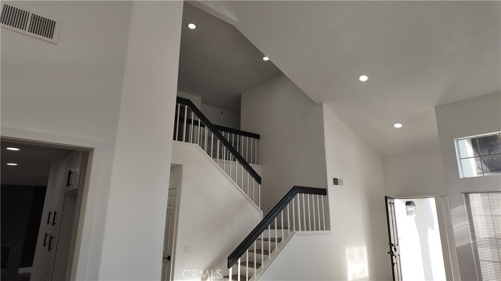 21484 Dickinson - Photo 1