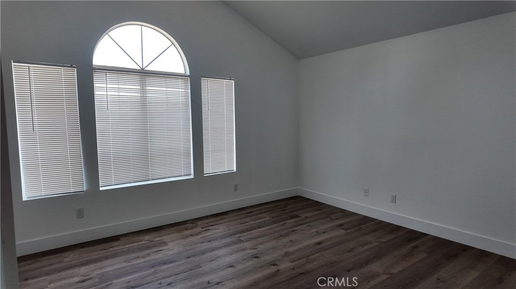 21484 Dickinson - Photo 9