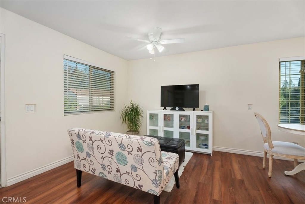 23242 La Mar - Photo 4