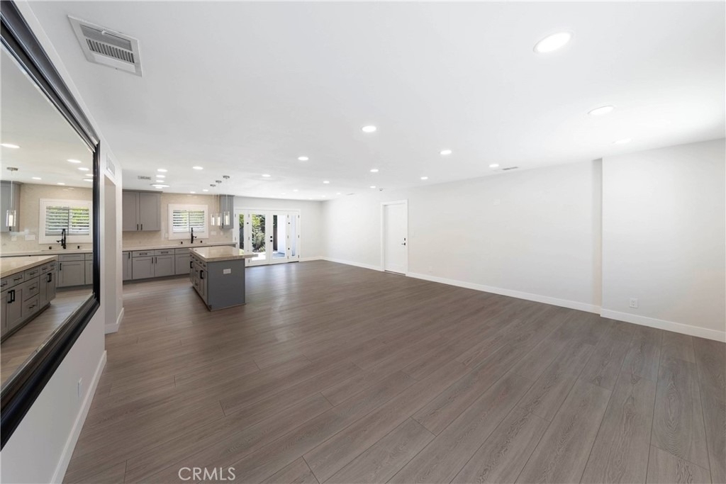 12282 Newport Avenue - Photo 2