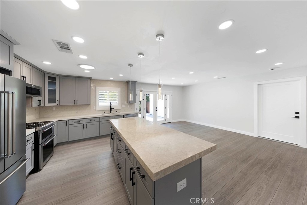 12282 Newport Avenue - Photo 8