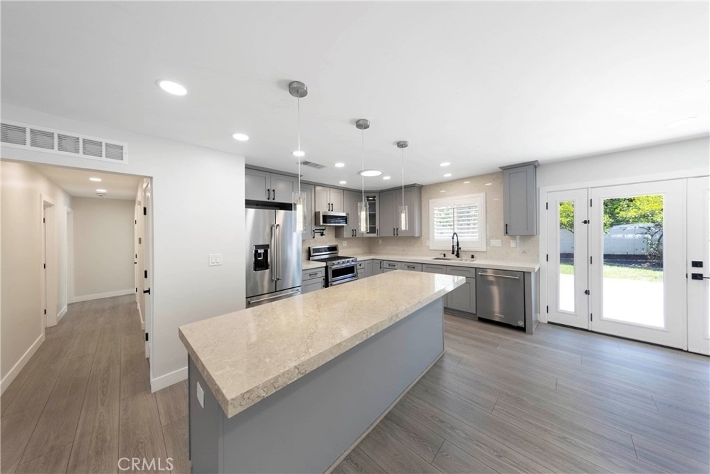 12282 Newport Avenue - Photo 5