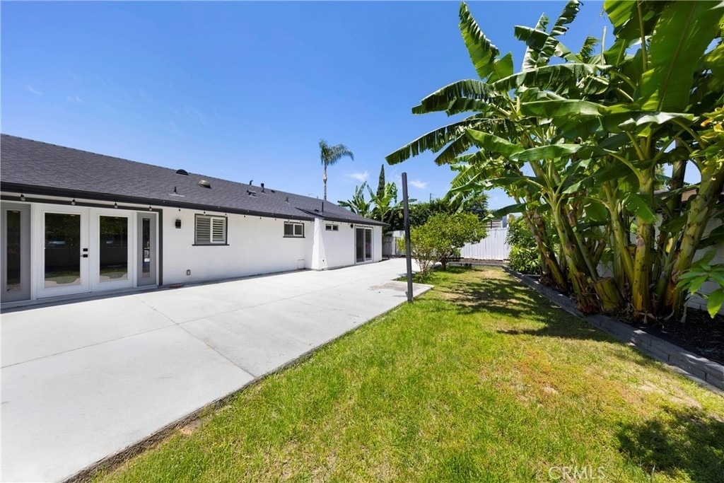 12282 Newport Avenue - Photo 18