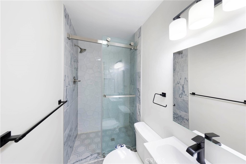 12282 Newport Avenue - Photo 16