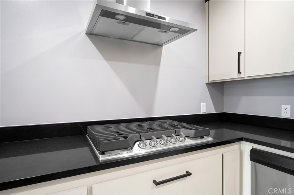 1361 Alameda Avenue - Photo 7