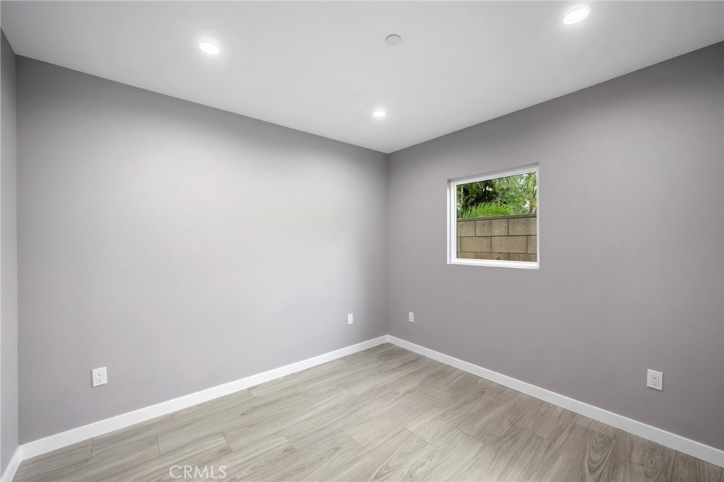 1361 Alameda Avenue - Photo 8