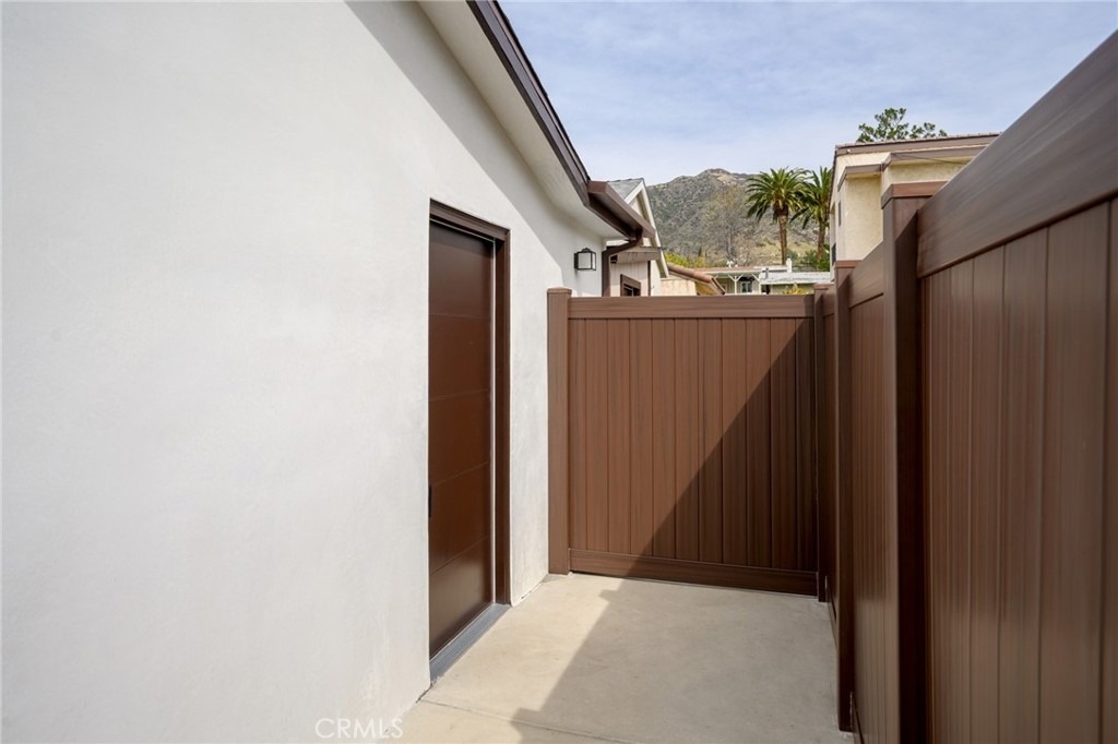 1361 Alameda Avenue - Photo 1