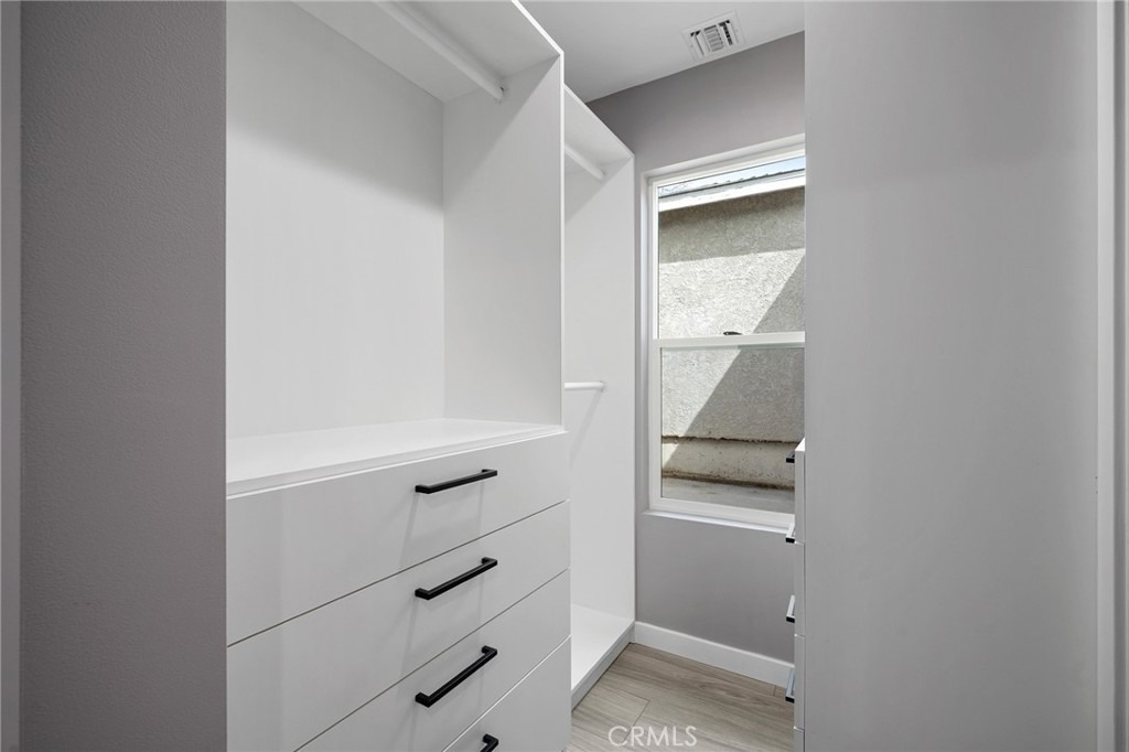 1361 Alameda Avenue - Photo 10