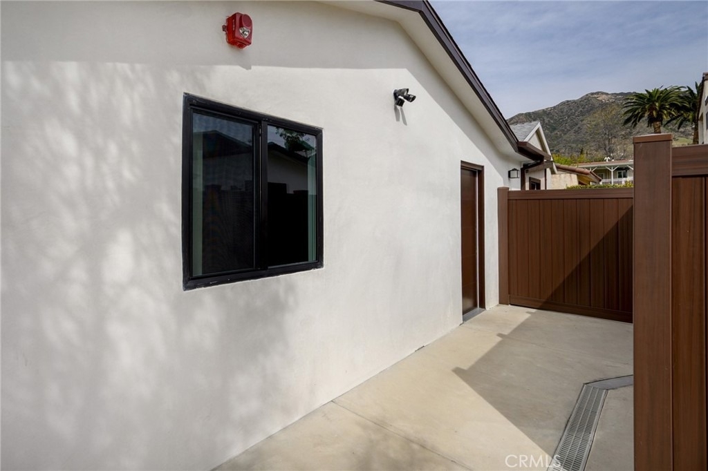 1361 Alameda Avenue - Photo 13
