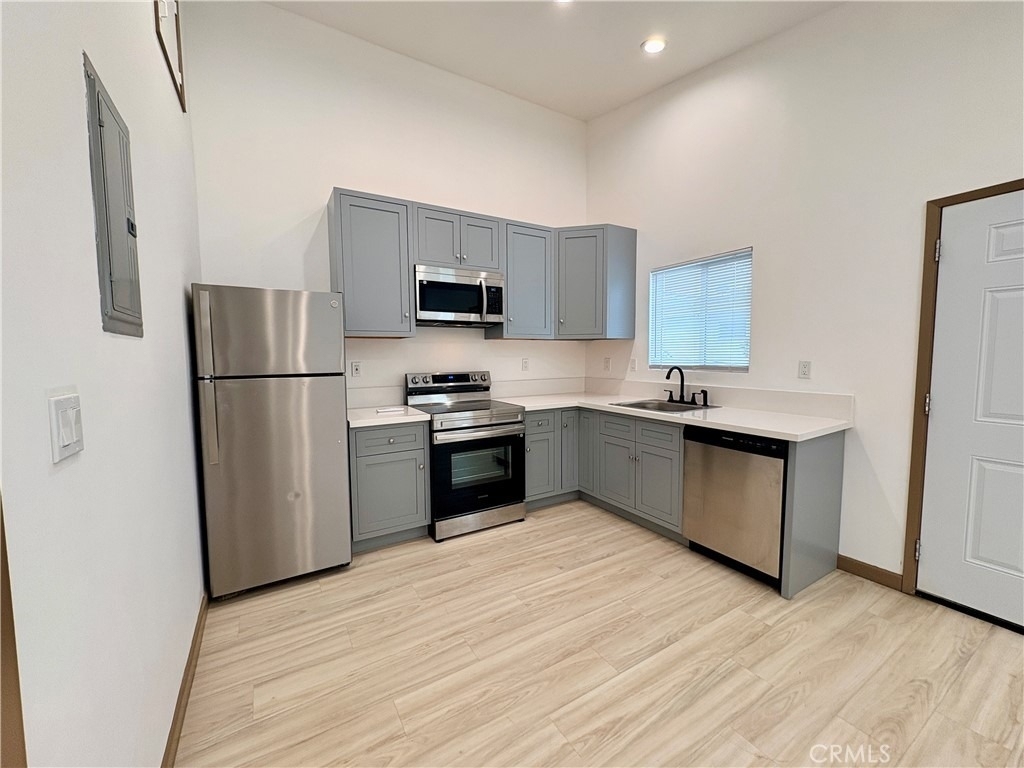 753 Baylor Avenue - Photo 0