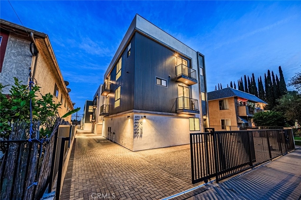 6093 La Prada - Photo 0