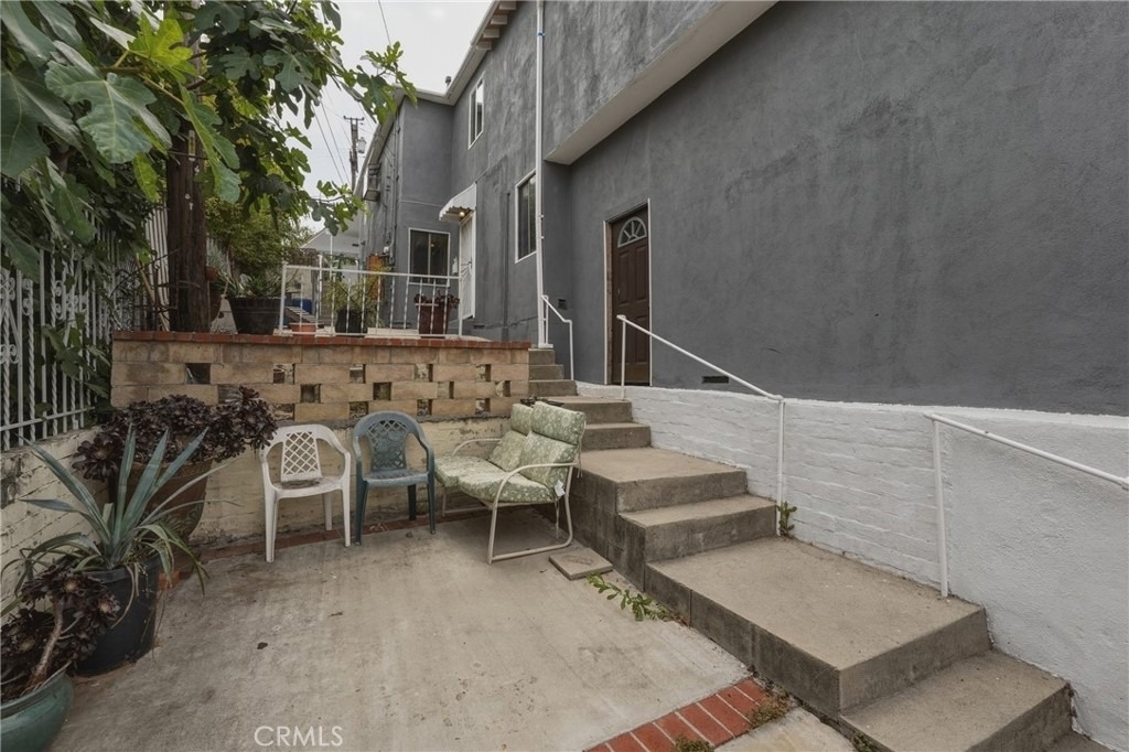 1745 College View Place - Photo 14