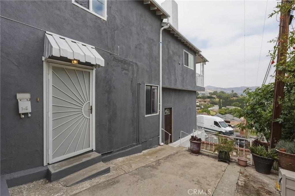 1745 College View Place - Photo 15