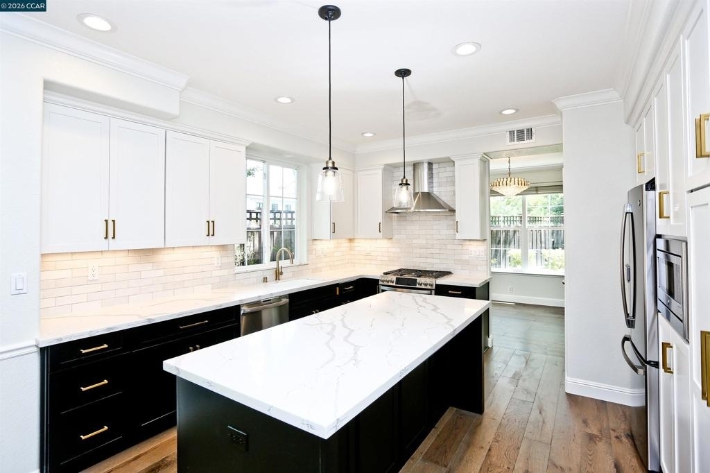 1079 River Rock Ln - Photo 2