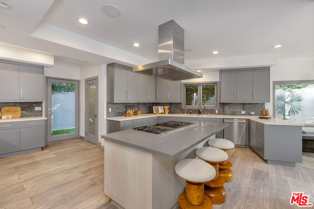 11955 Pinnacle Place - Photo 10